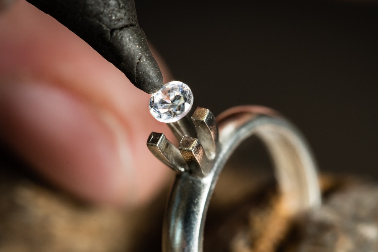Tips For Designing The Engagement Ring of Your Dreams 0